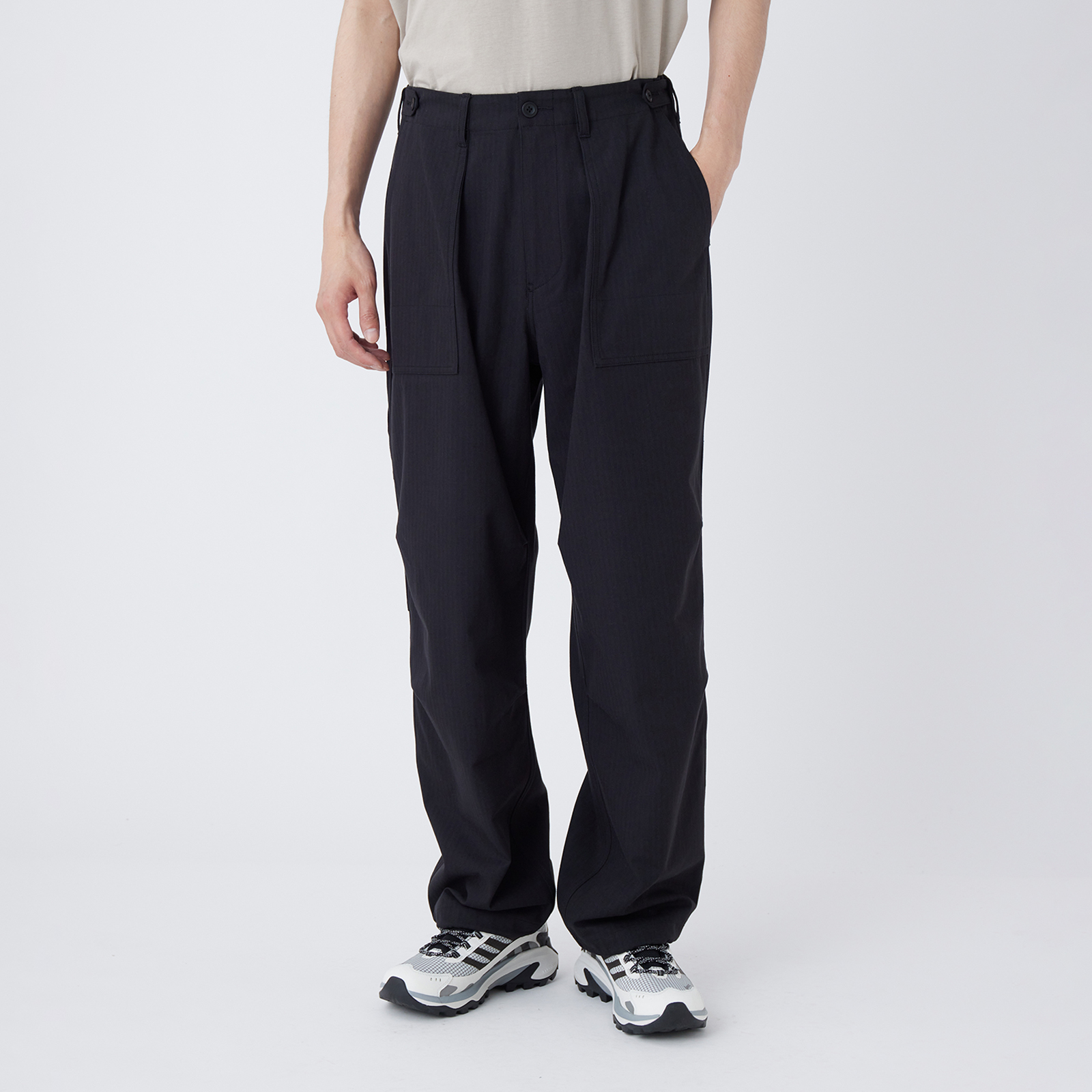 TAKIBI Herringbone Pants